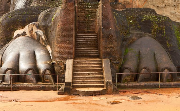 Ancienne forteresse royale de Sigiriya (ou le rocher du lion)